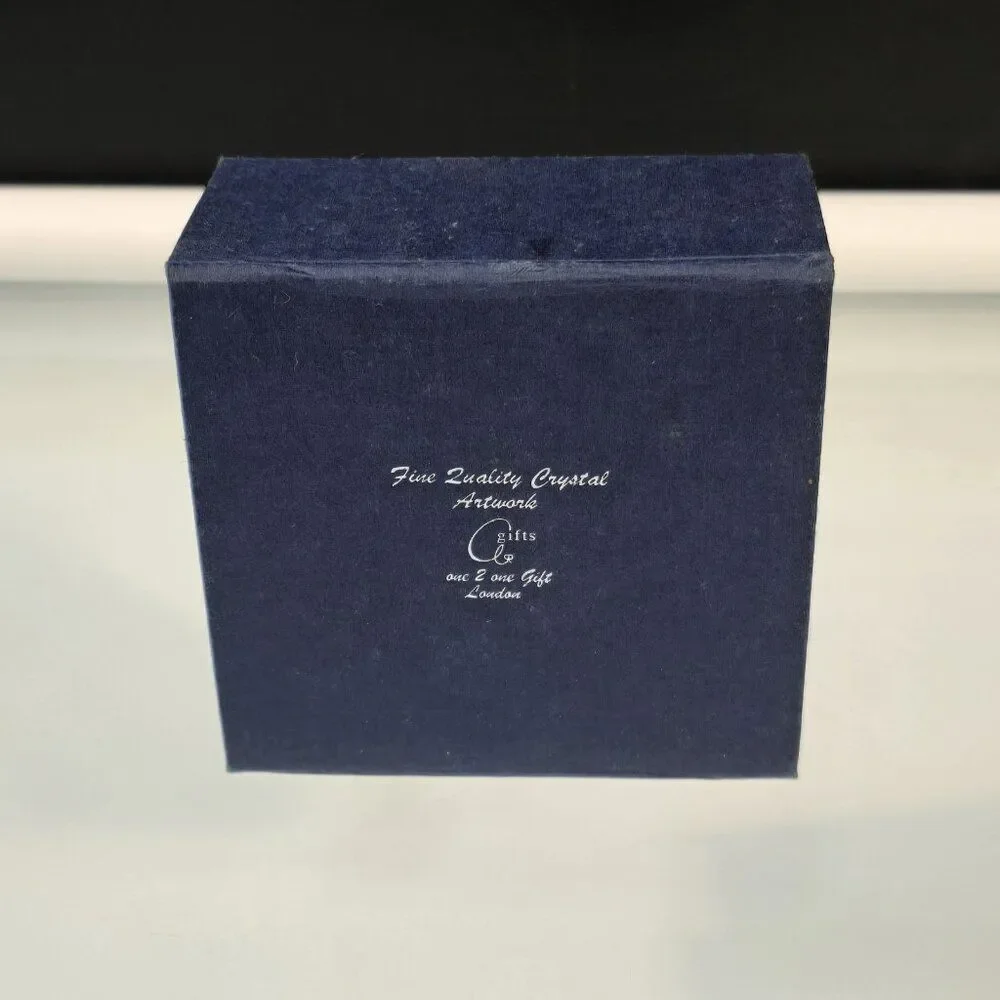 Empty Gift Box Fine Quality Crystal Artwork London Size 4
